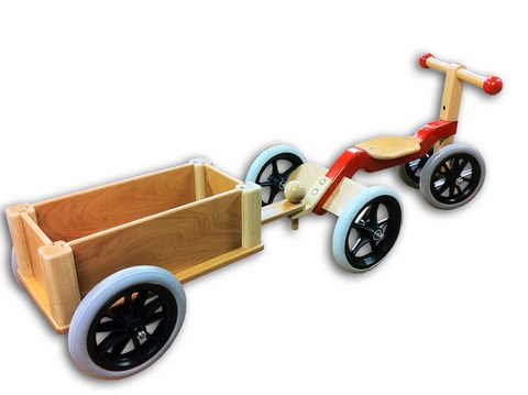 Tricycle en bois avec remorque
